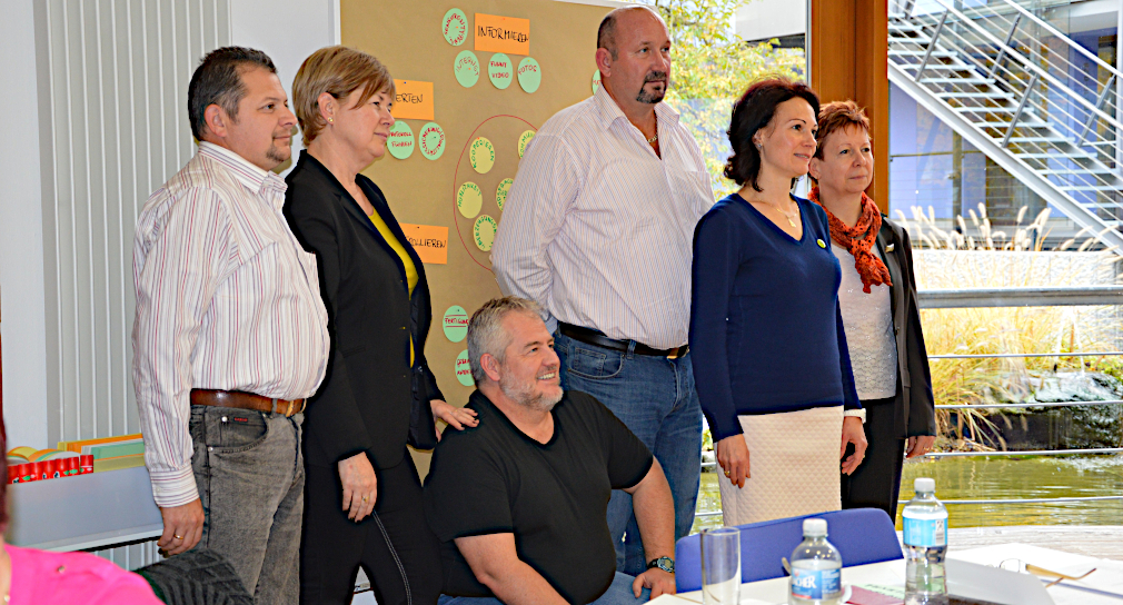 Photo: Hungarian teachers present their work results