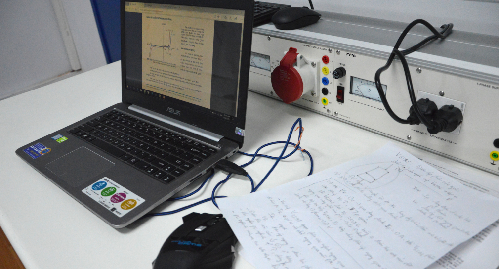 Photo. Technical course material according to Baden-Württemberg standard