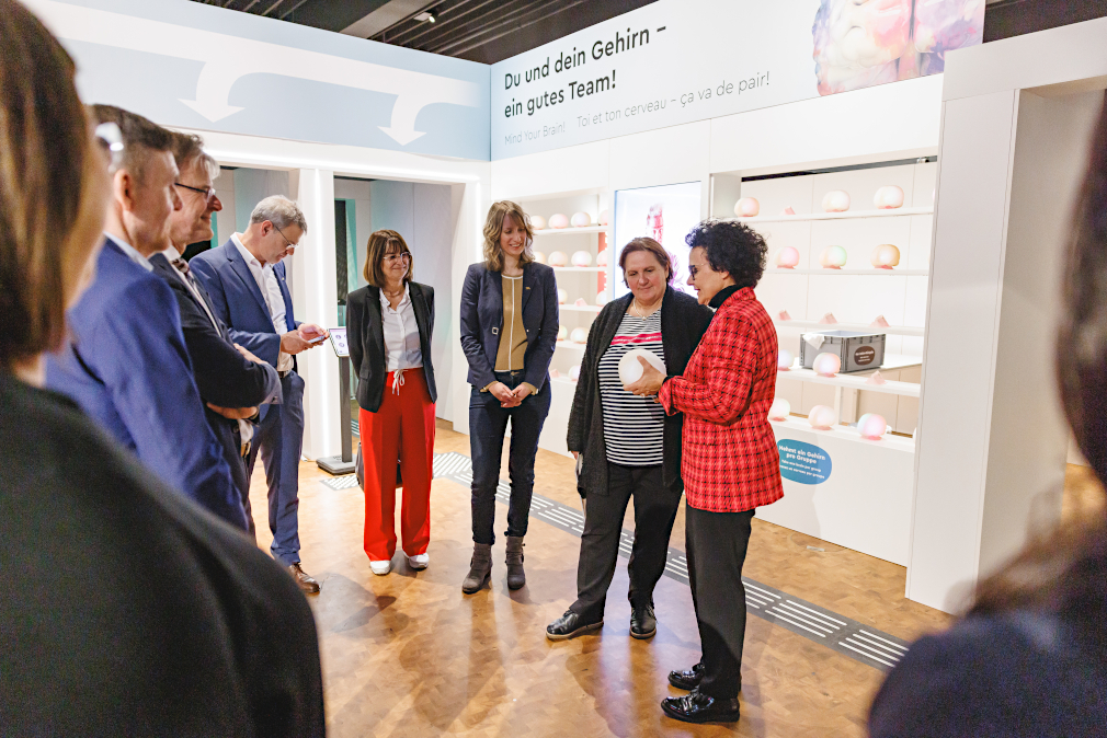 Foto: Silke Lohmiller, Isabell Huber, Theresa Schopper, Prof. Dr. Bärbel Renner