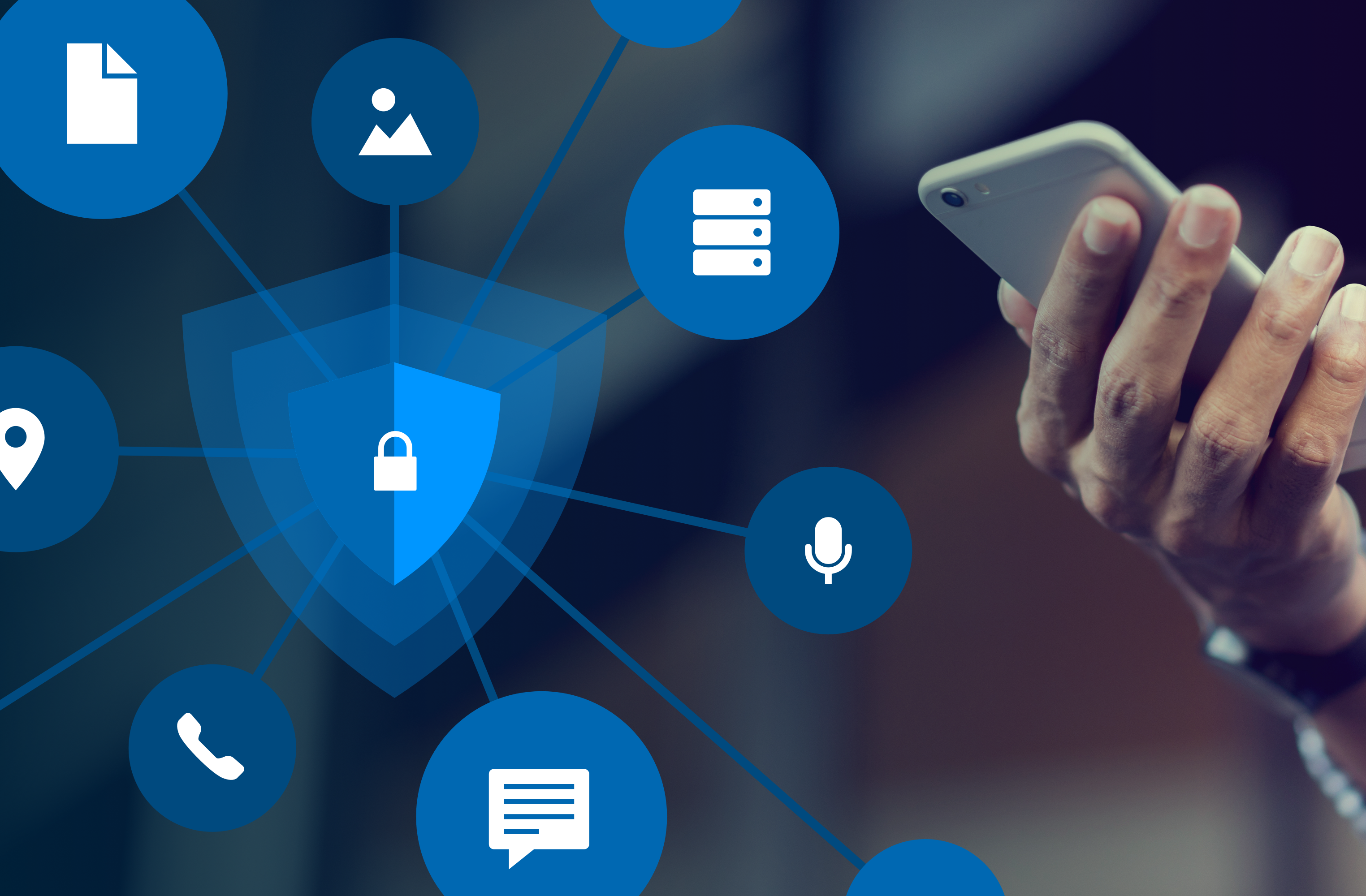 Weiße Symbole auf blauem Hintergrund, rechts eine Hand ein Handy haltend